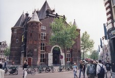 Le Waag ou porte Saint Antoine