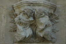 Cloître de la cathédrale - Détail d'un cul-de-lampe des retombées des voûtes (1380)