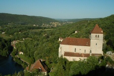 Le Lot et l'église fortifiée
