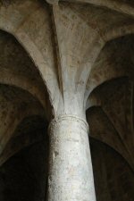 Pilier de la grande salle du donjon