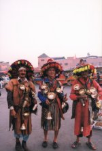 Porteurs d'eau sur la place Jemaa-el-Fna