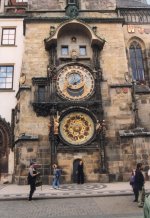 Place de la vieille ville - Horloge Astronomique