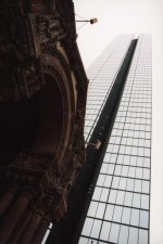 John Hancock Tower et Trinity Church